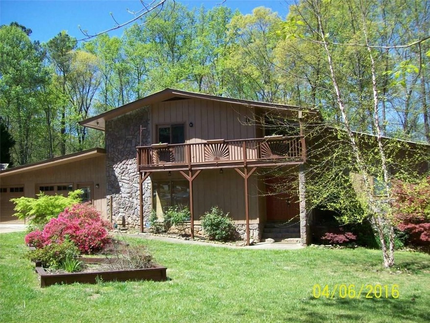 Exterior  ( at end of cul de sac ) Large lot with 