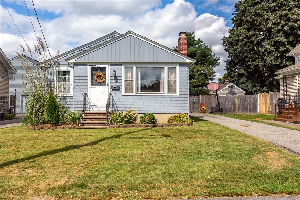 39 Butler St, Cranston, RI 02920 - photo 1