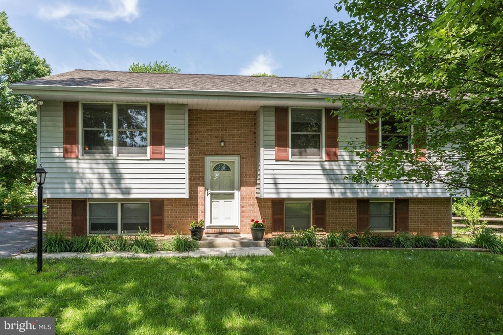 4469 Bartholow Rd, Sykesville, MD 21784 - photo 1