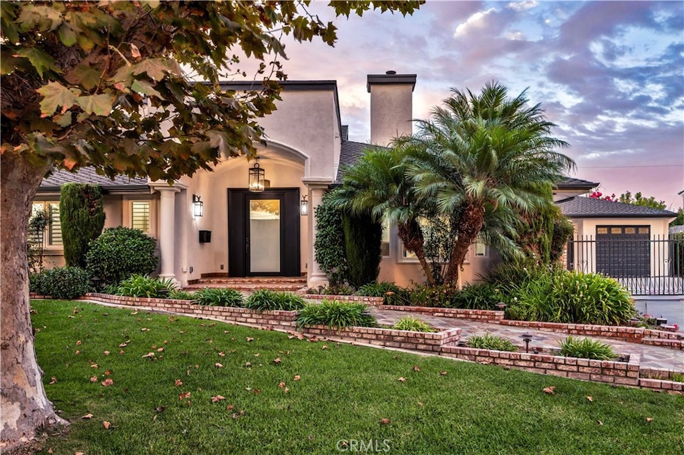 Sold $2,650,000 • Co-Listing Agent