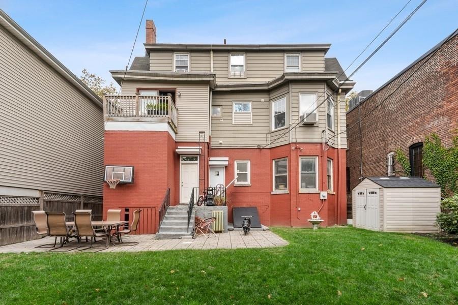 89 Gifford Ave, Jersey City, NJ 07304 - photo 1