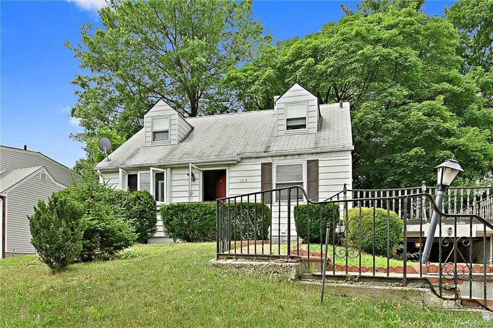 123 Young Ave, Yonkers, NY 10710 - photo 1