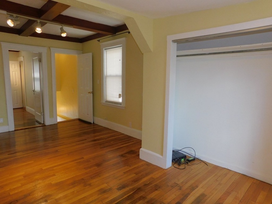 390 Granite St unit 2, Quincy, MA 02169 - photo 1