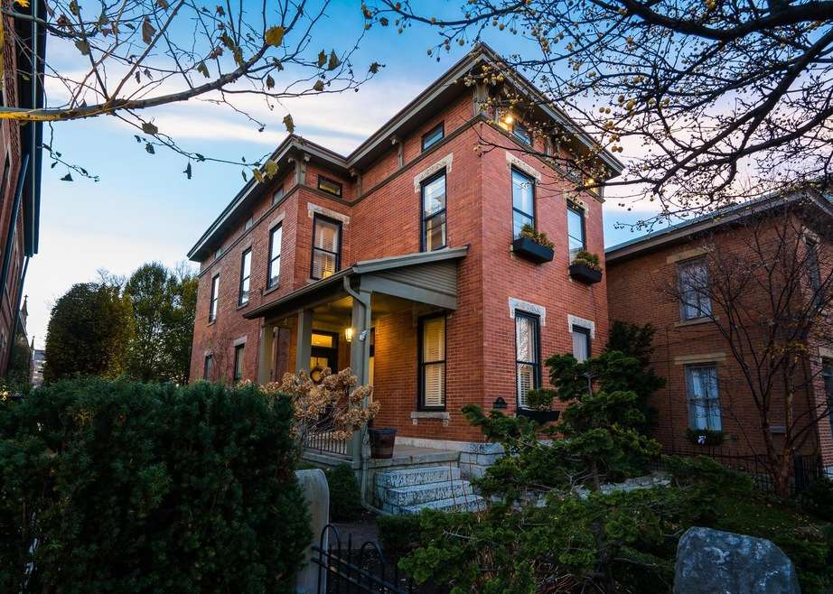 665 Mohawk St, Columbus, OH 43206 - photo 1