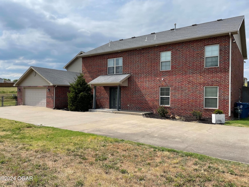 For Rent $1,400/month