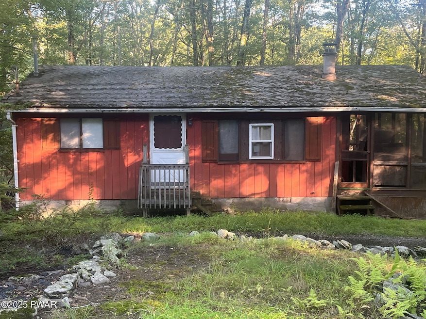 119 Michele Ln, Dingmans Ferry, PA 18328 - photo 1