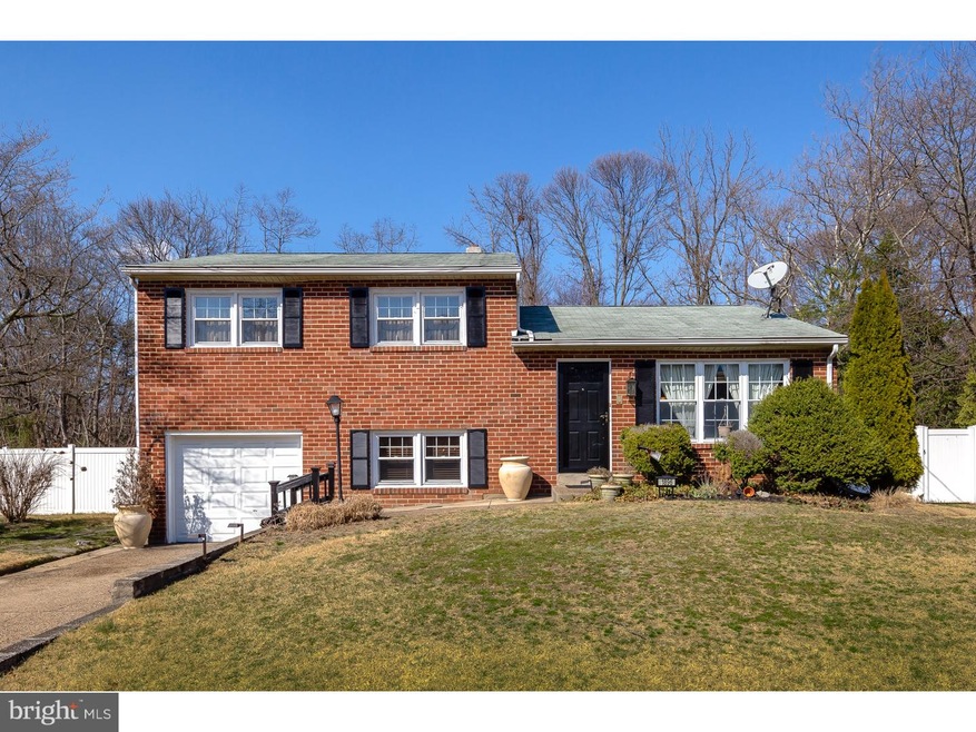 1896 Little Dr, Woodbury, NJ 08096 - photo 1