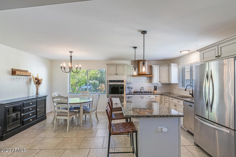 7240 N 7th Ave-10
