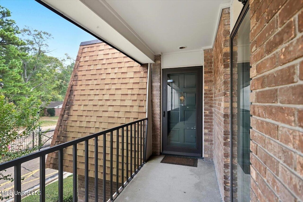 5155 Wayneland Dr unit C8, Jackson, MS 39211 - photo 1