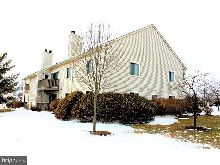 404 Aspen Dr, Plainsboro, NJ 08536 - photo 1