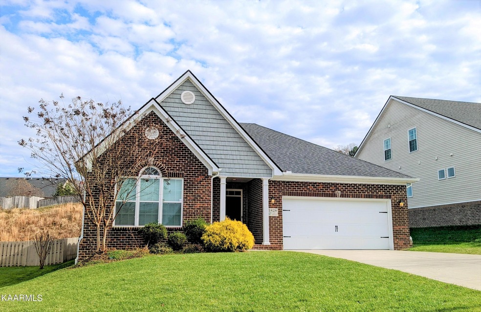 1828 Misty Cloud Ln, Knoxville, TN 37932 - photo 1