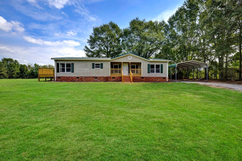 371 Buncombe Rd, Enoree, SC 29335 - photo 1