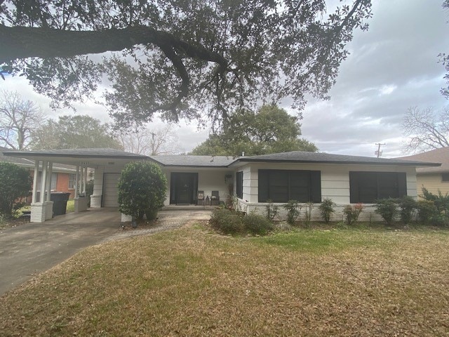 2421 Marguerite St, Bay City, TX 77414 - photo 1