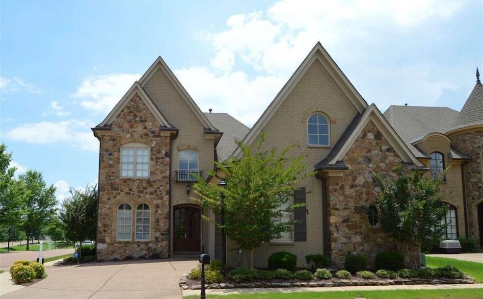 3491 E Taplow Way, Collierville, TN 38017 - photo 1