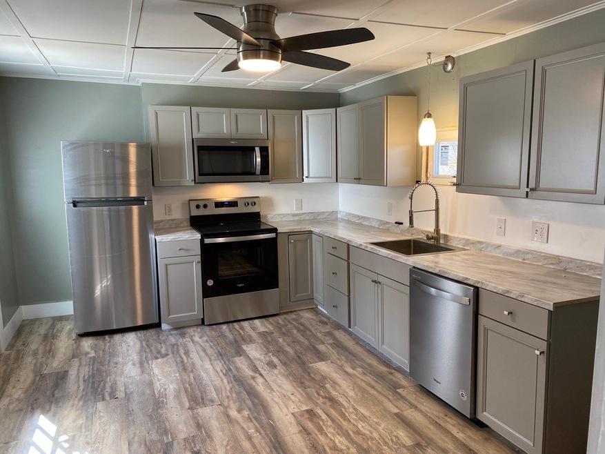 24 Russell St, Franklin, NH 03235 - photo 1