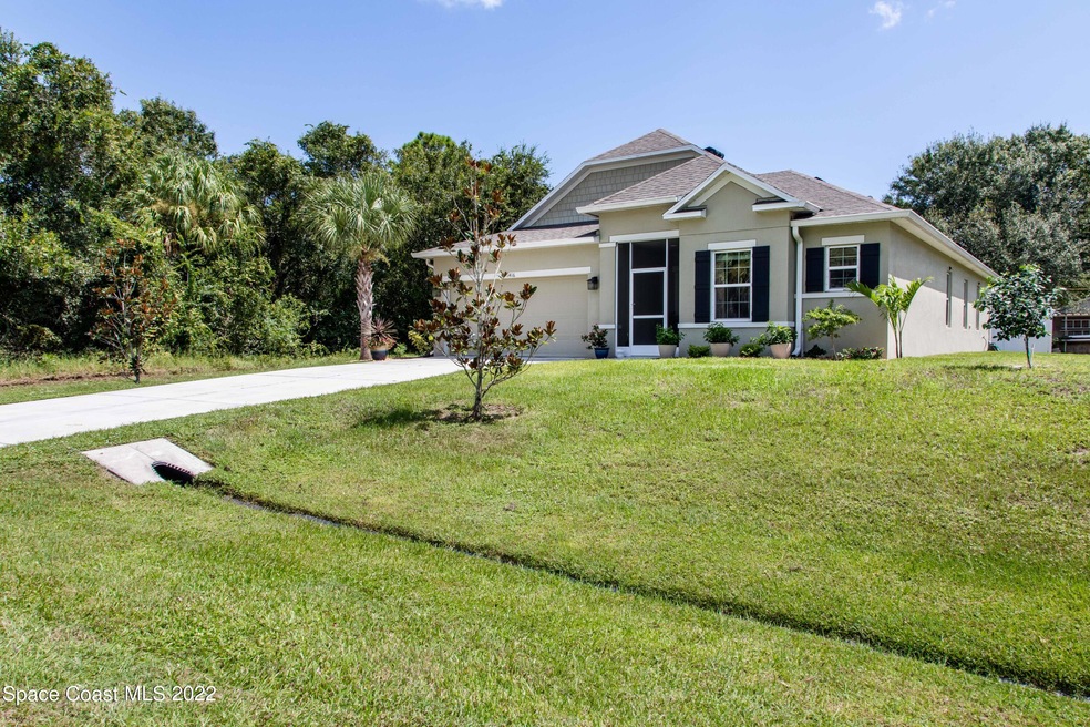 1416 Whitmore St Sebastian-5300