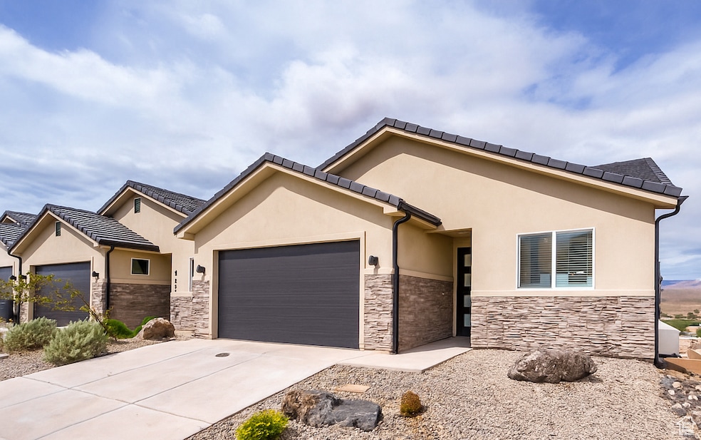 2182 W 380 S, Hurricane, UT 84737 - photo 1