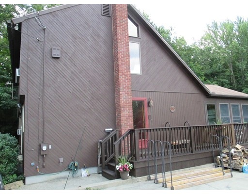 455 5th Massachusetts Turnpike, Fitchburg, MA 01420 - photo 1