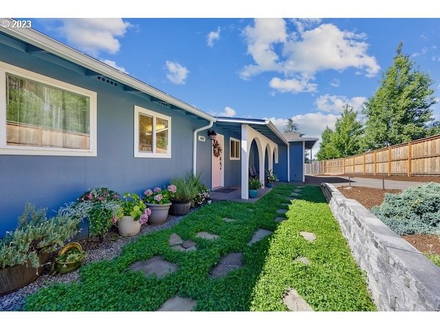 14031 SE Big Timber Ct, Clackamas, OR 97015 - photo 1