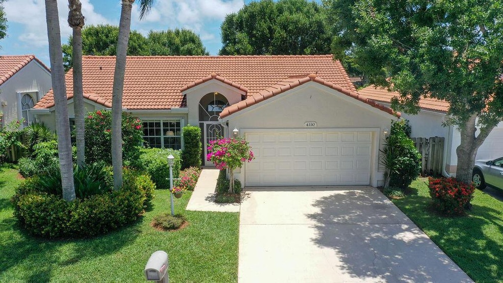 4330 Camrose Ln, West Palm Beach, FL 33417 - photo 1