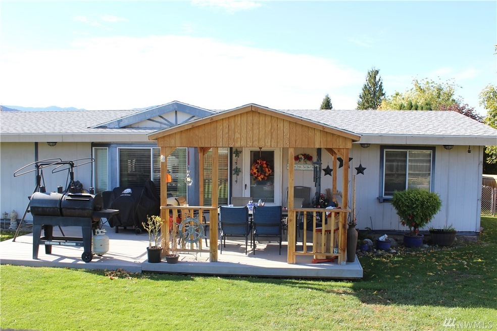 310 S Kent Ct, East Wenatchee, WA 98802 - photo 1