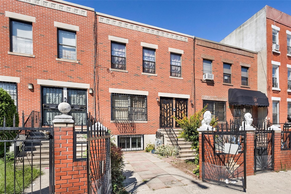 Sold $1,400,000 • Co-Listing Agent