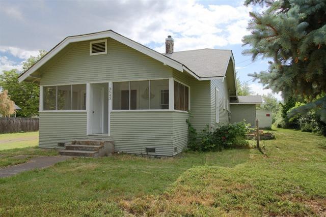 3543 Table Rock Rd, Medford, OR 97504 - photo 1