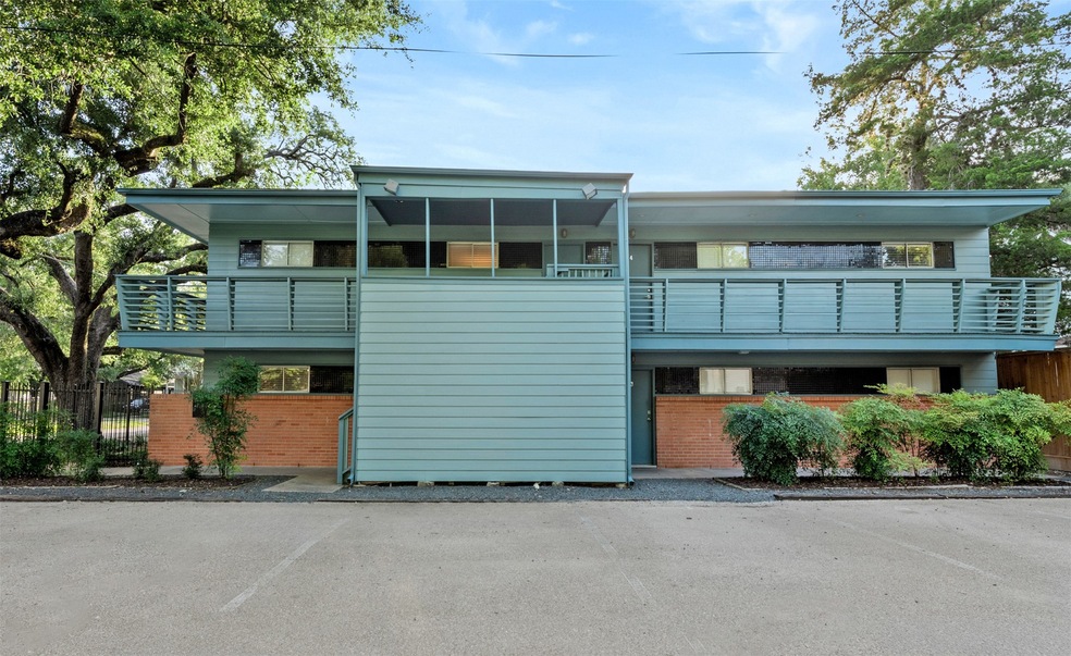 Welcome to 217 E 12 th St. A MID MOD four plex jus