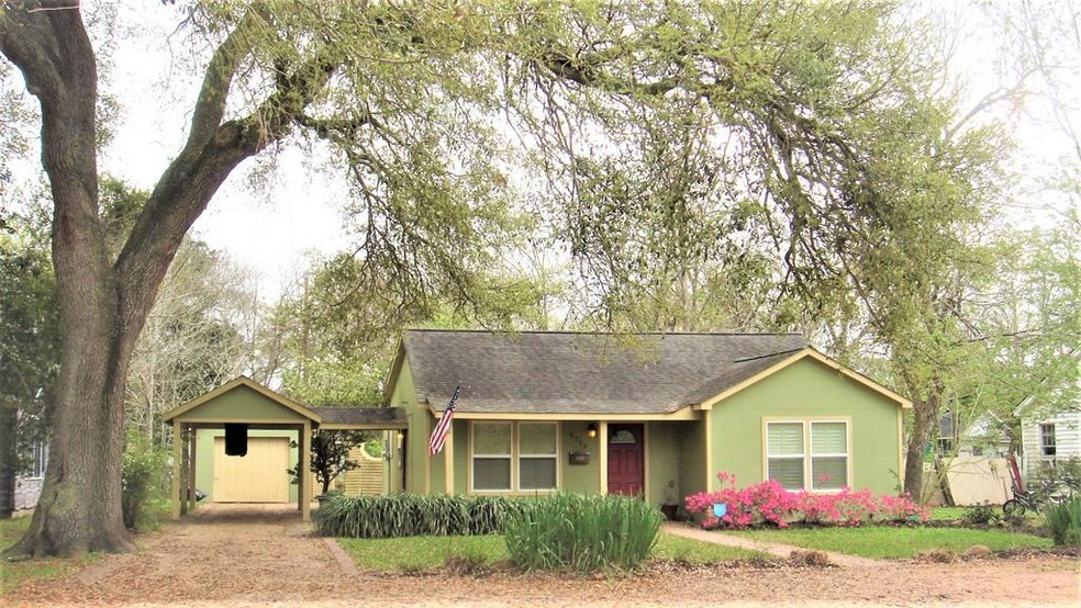 1713 Katy Ave, Bay City, TX 77414 - photo 1