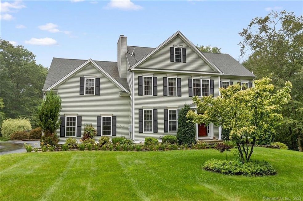 28 Teaberry Ct, Higganum, CT 06441 - photo 1