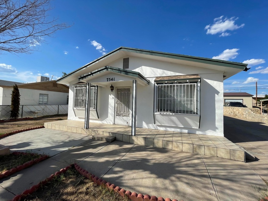 7541 Hermosillo Dr, El Paso, TX 79915 - photo 1