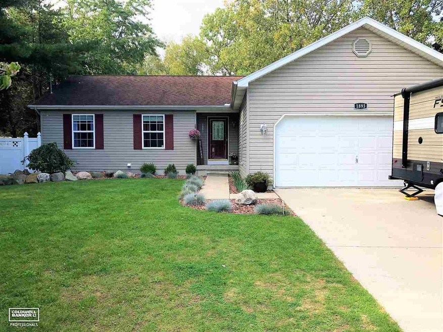 1893 Allen Rd, Kimball, MI 48074 - photo 1