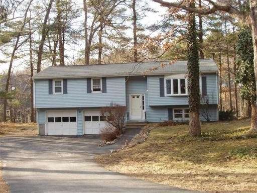 9 Halloway Ln, Northborough, MA 01532 - photo 1