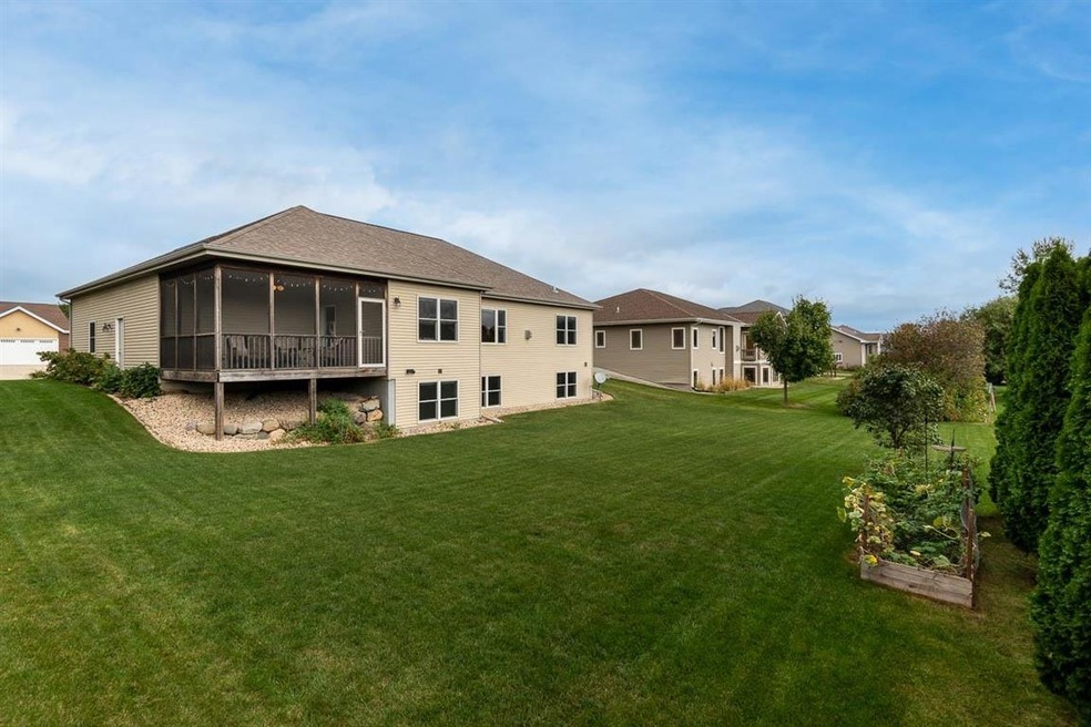 5203 Buttonbush Dr, Fitchburg, WI 53711 - photo 1