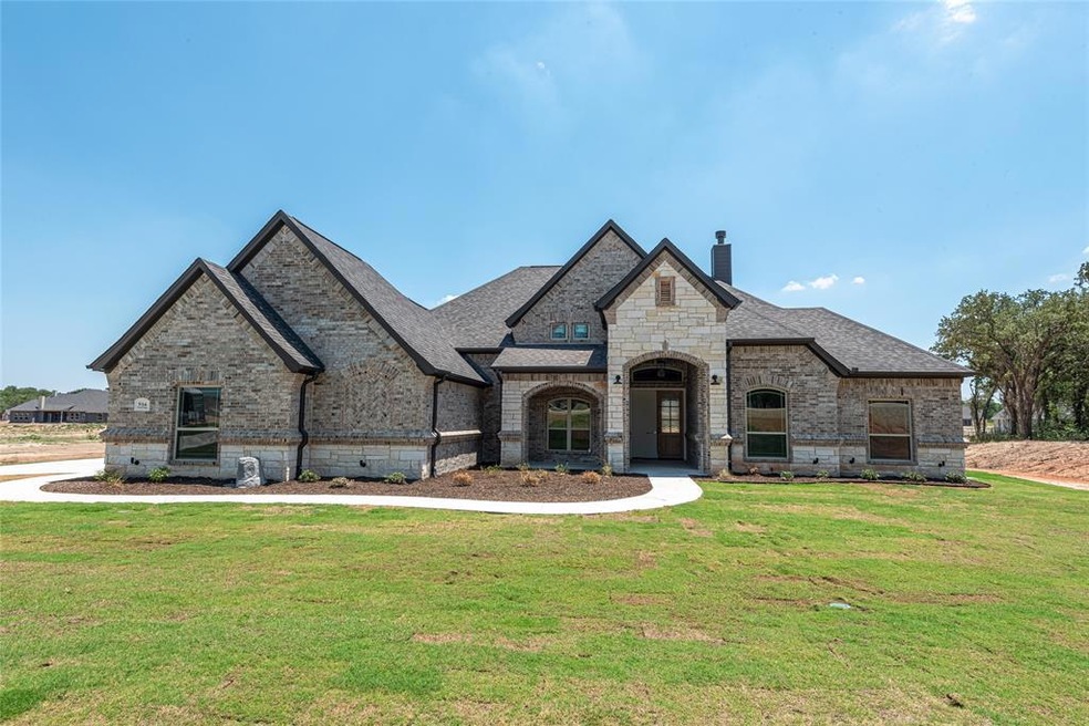 516 Ford Flats, Springtown, TX 76082 - photo 1