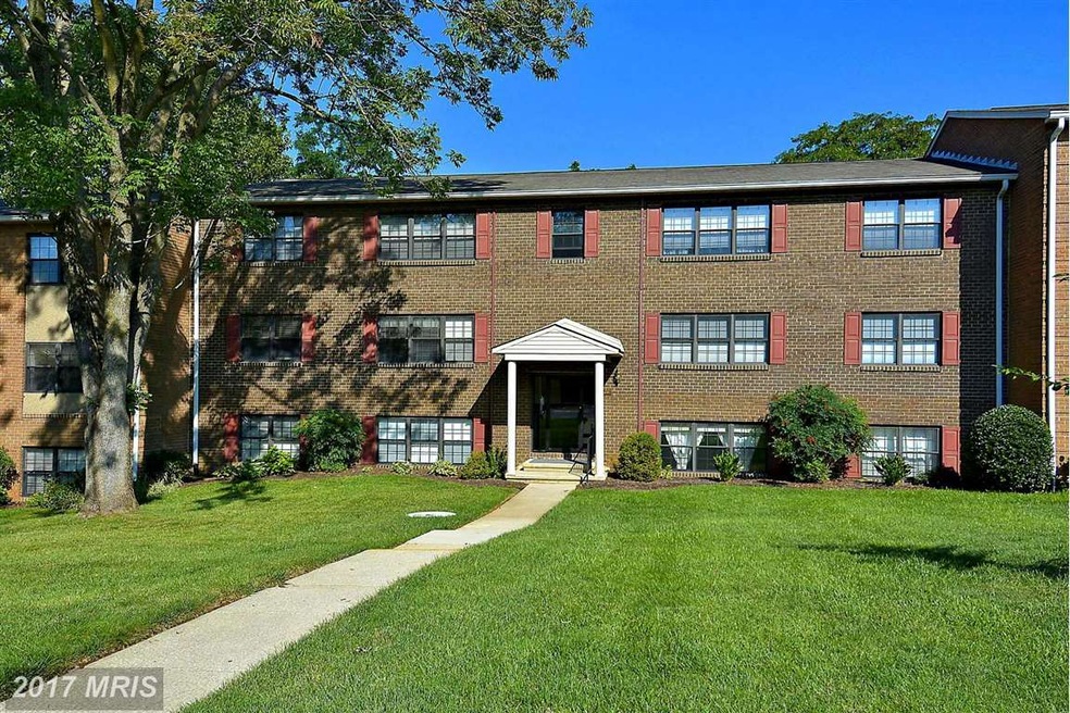 24 Alanbrooke Ct unit 24B, Towson, MD 21204 - photo 1