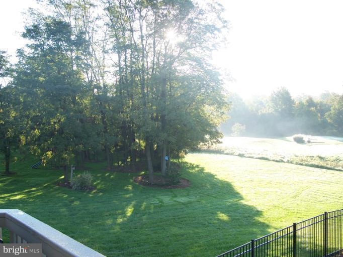 16523 Harbour Town Dr, Silver Spring, MD 20905 - photo 1