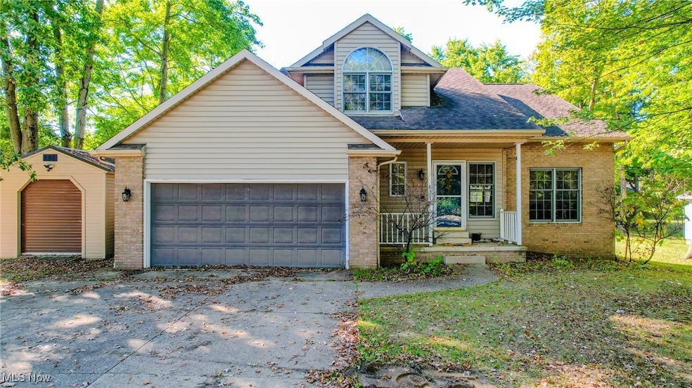 831 27th St NE, Massillon, OH 44646 - photo 1