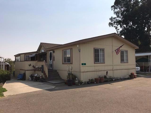 26X60 with parking on each side of home, room for 