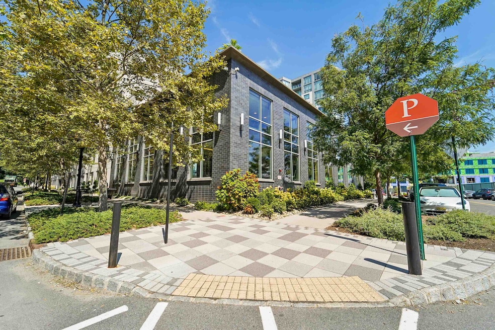 For Sale $1,420,000 • Co-Listing Agent