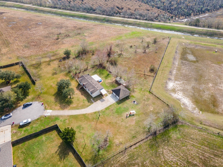 19199 County Road 669e, Alvin, TX 77511 - photo 1