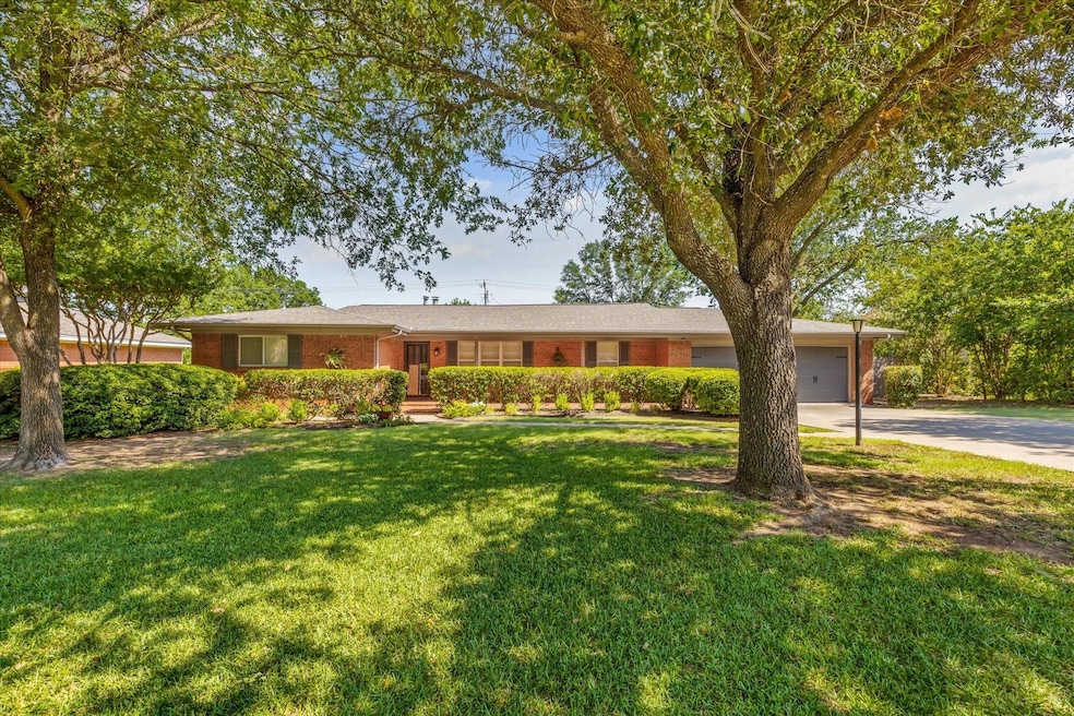 1305 W Westhill Dr, Cleburne, TX 76033 - photo 1