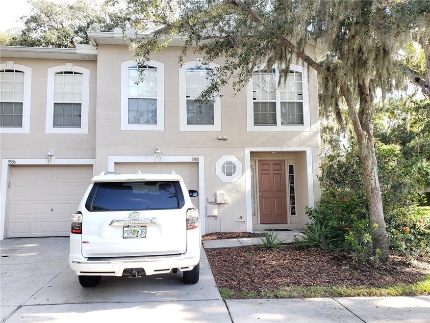 9808 Ashburn Lake Dr, Tampa, FL 33610 - photo 1
