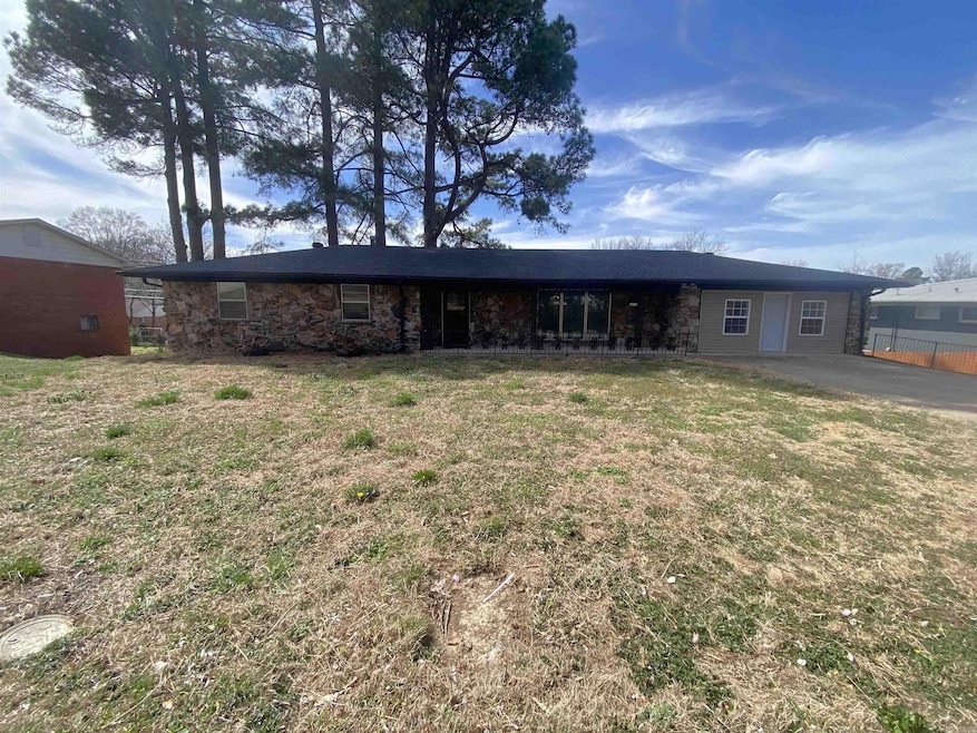 510 N 6 1 2 St, Paragould, AR 72450 - photo 1