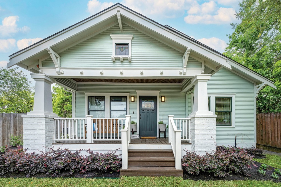 808 W 27th St, Houston, TX 77008 - photo 1