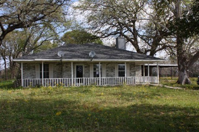 8905 County Road 41126, Athens, TX 75751 - photo 1