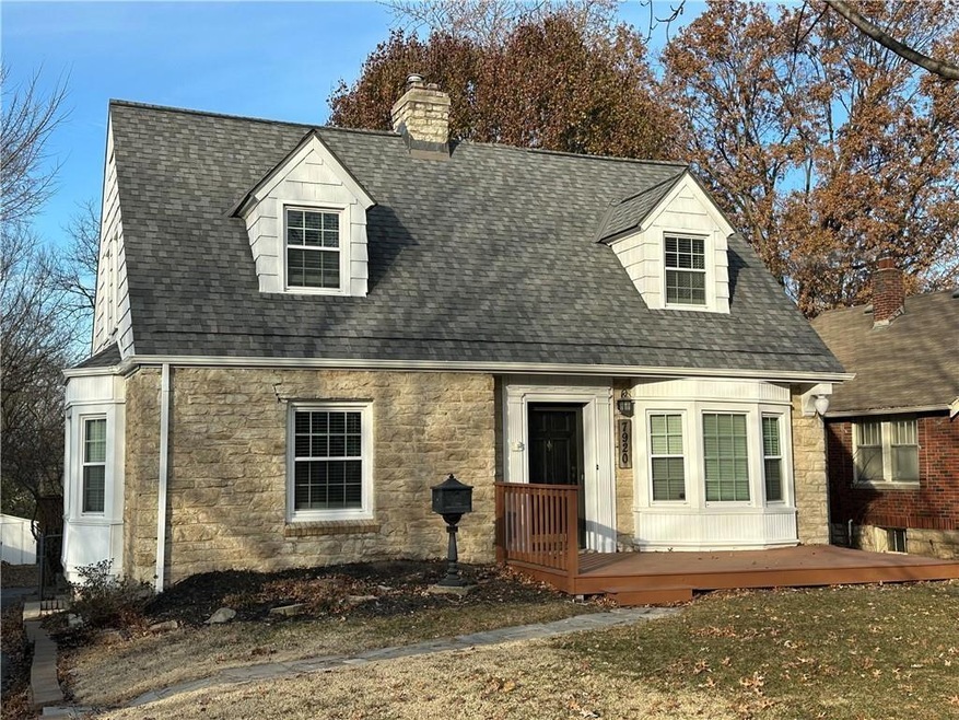 7920 Ward Parkway Plaza, Kansas City, MO 64114 - photo 1