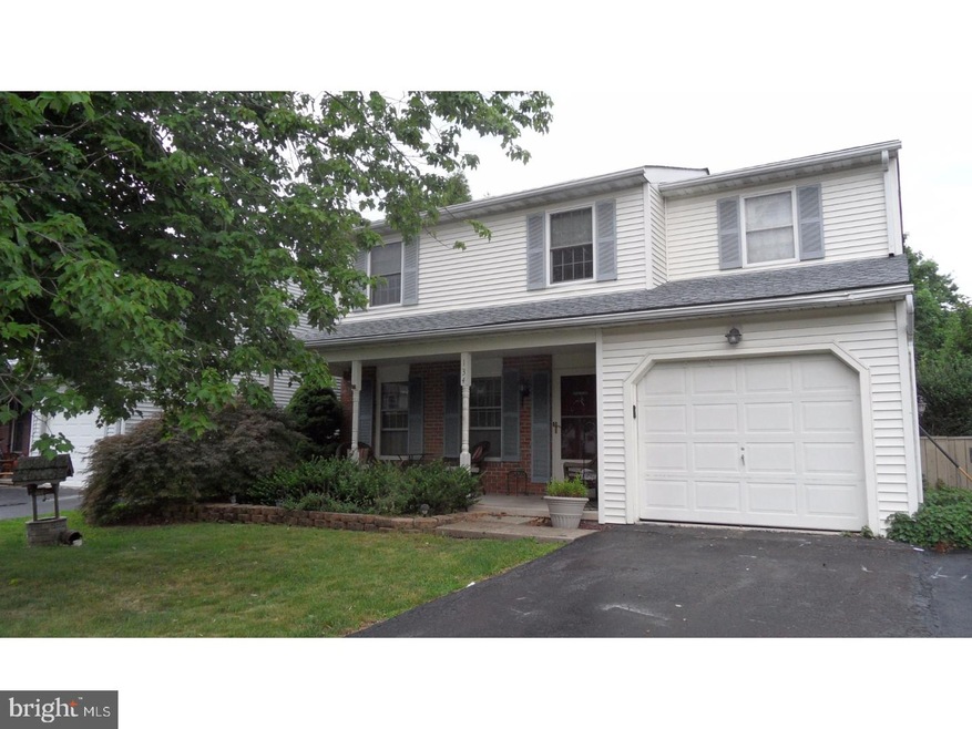 134 Gentry Dr, Perkasie, PA 18944 - photo 1