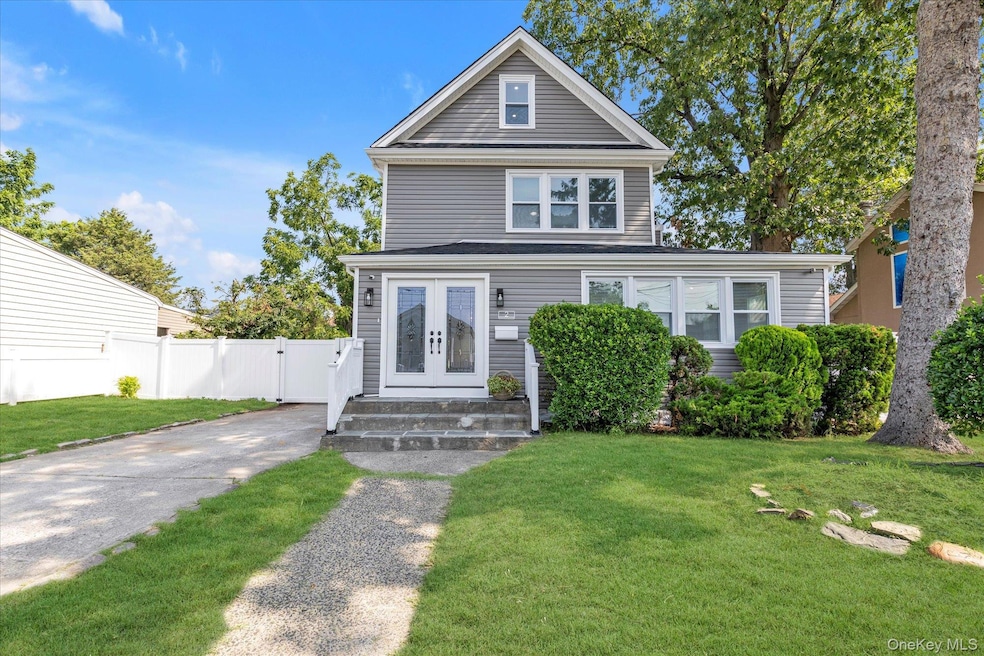 Sold $920,000 • Co-Listing Agent
