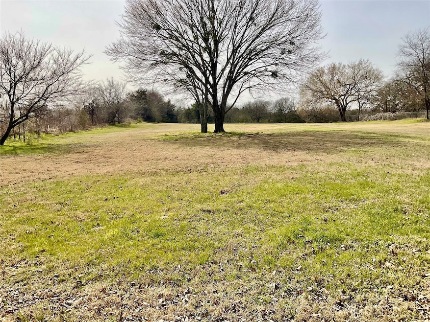 2330 Knight Rd, Denison, TX 75020 - photo 1